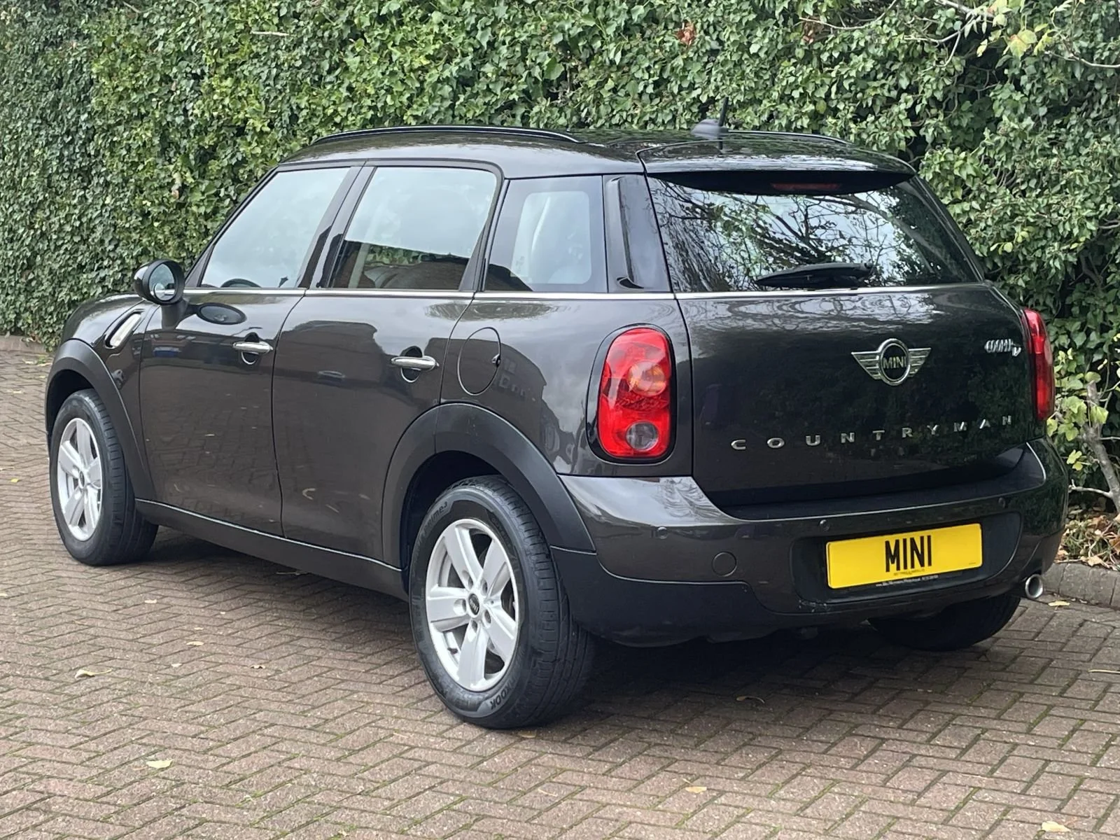 BV15 Midnight Grey Countryman Cooper Diesel 20.jpg