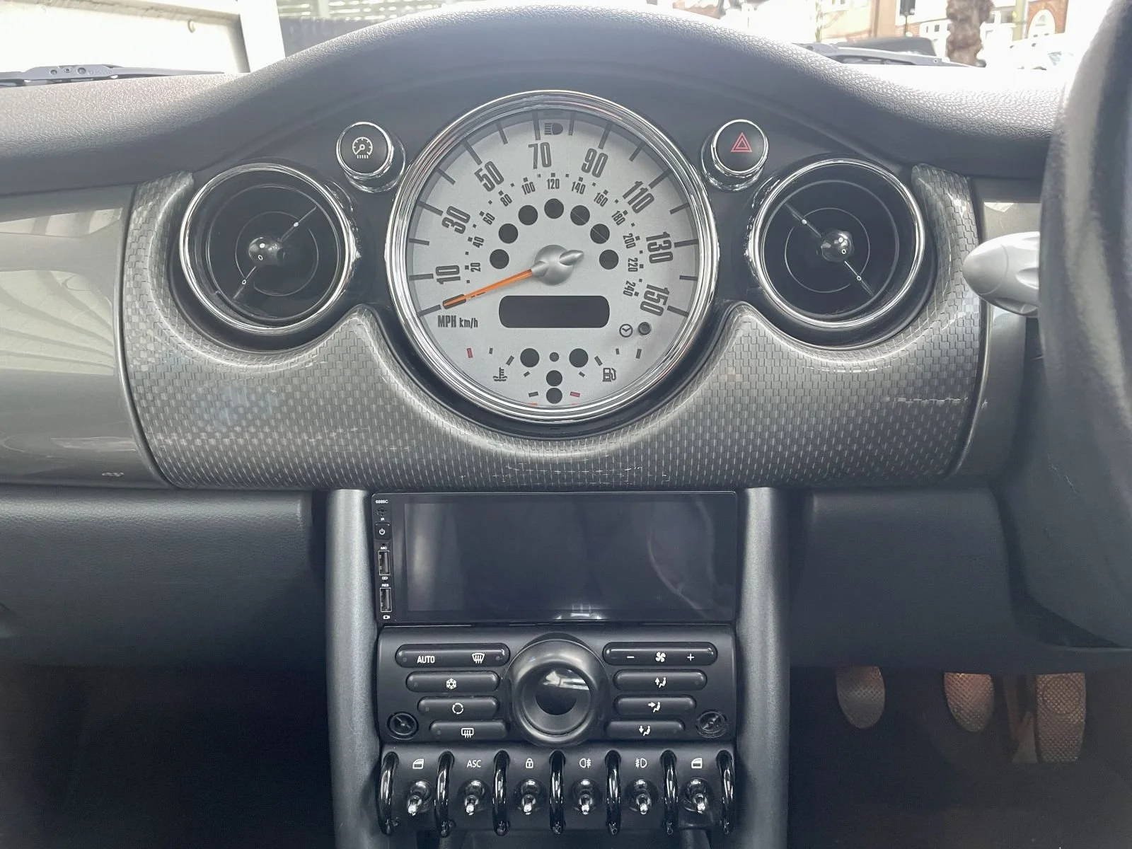 BD55 Park Lane Manual Cooper 11.jpg