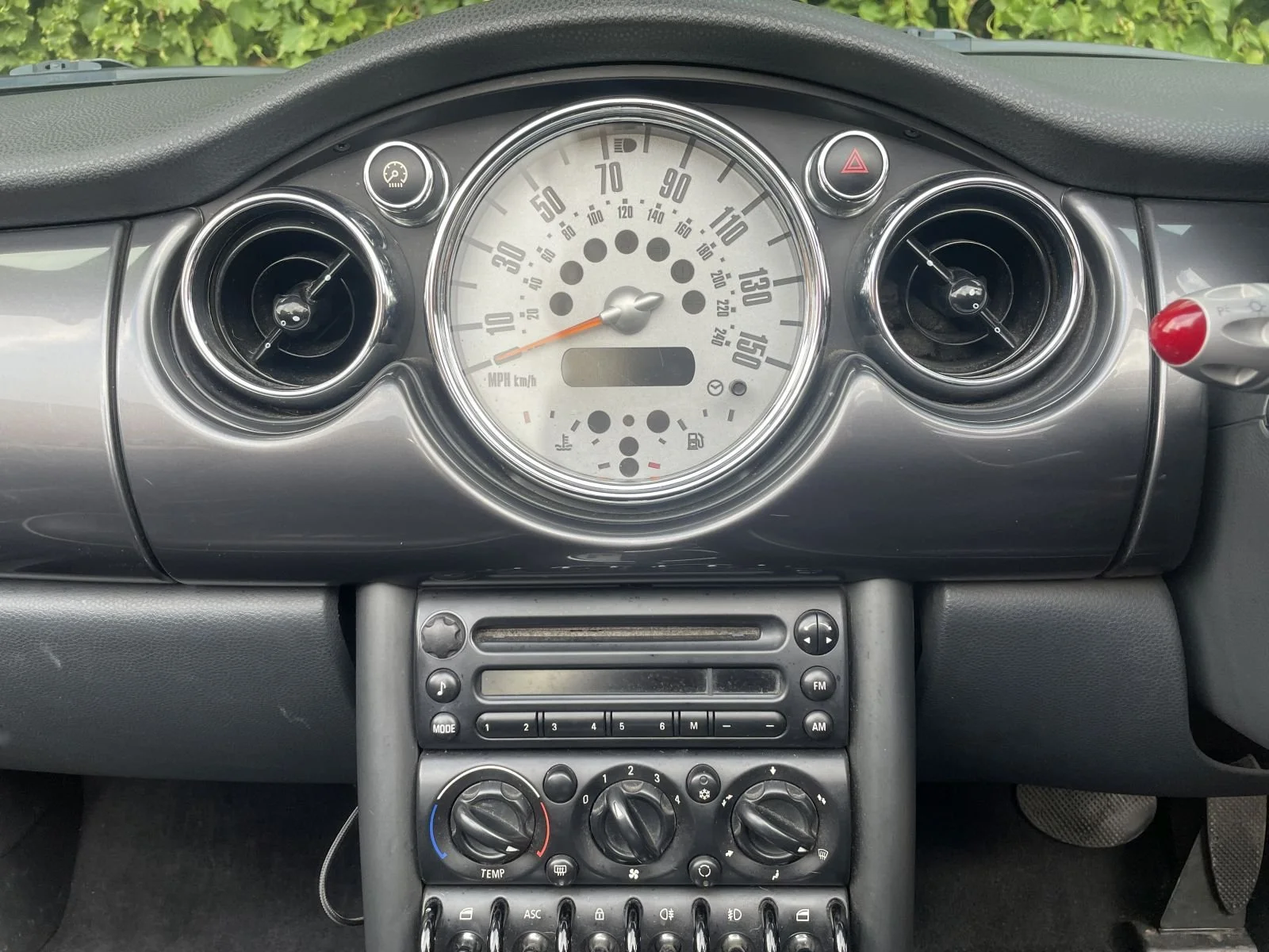 EO08 Sparkling Silver Sidewalk Cooper Automatic 6.JPG