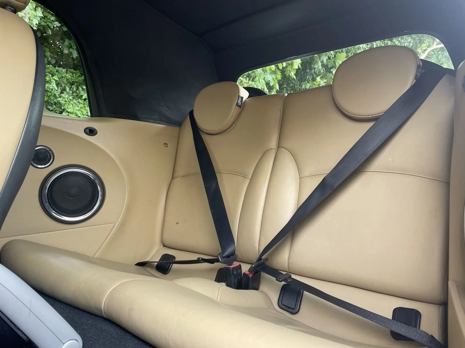 YG09 Black Cooper S Convertible Manual 11.JPG