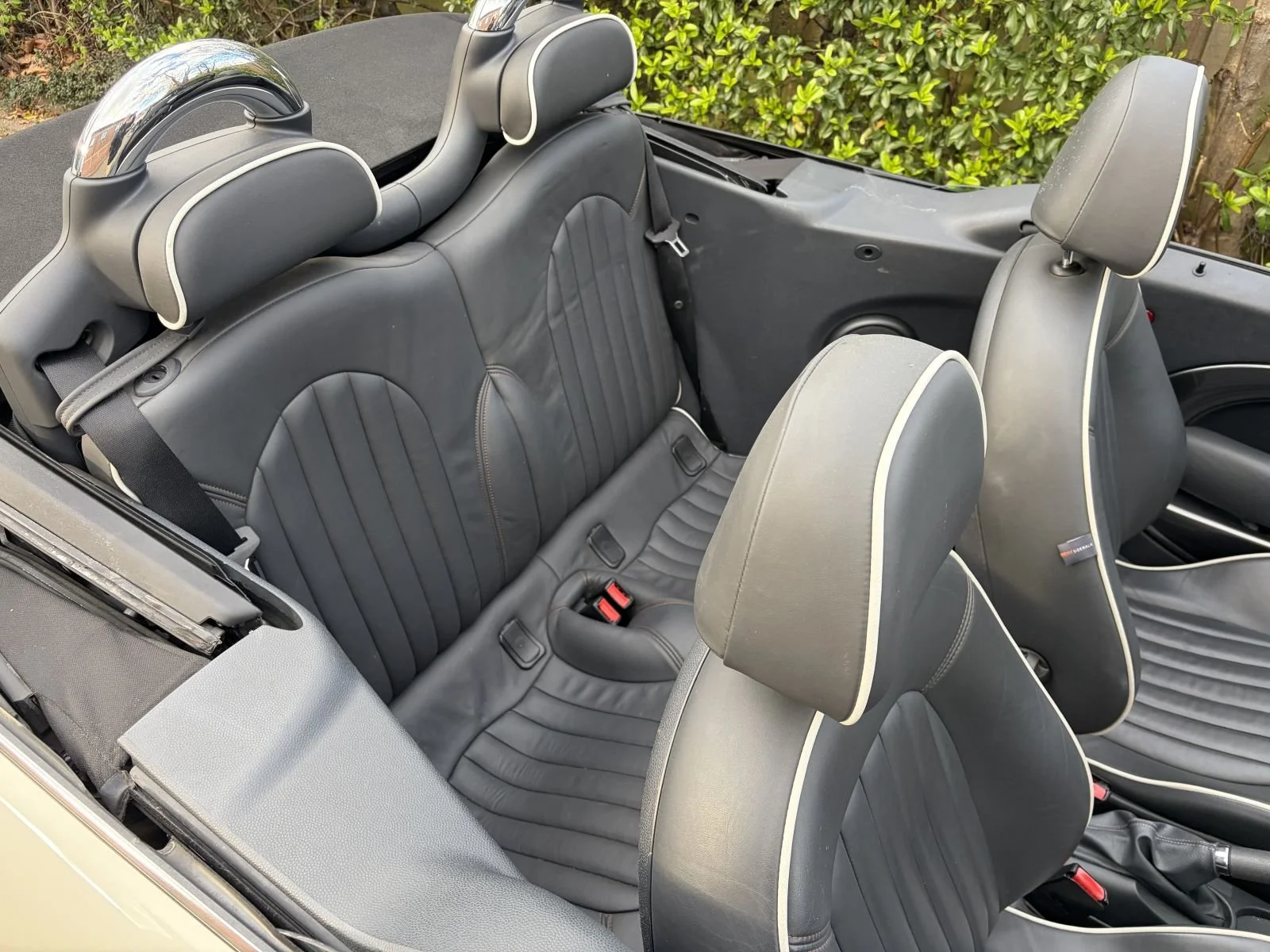 F824 Cooper Sidewalk Automatic Pepper White 7.JPG