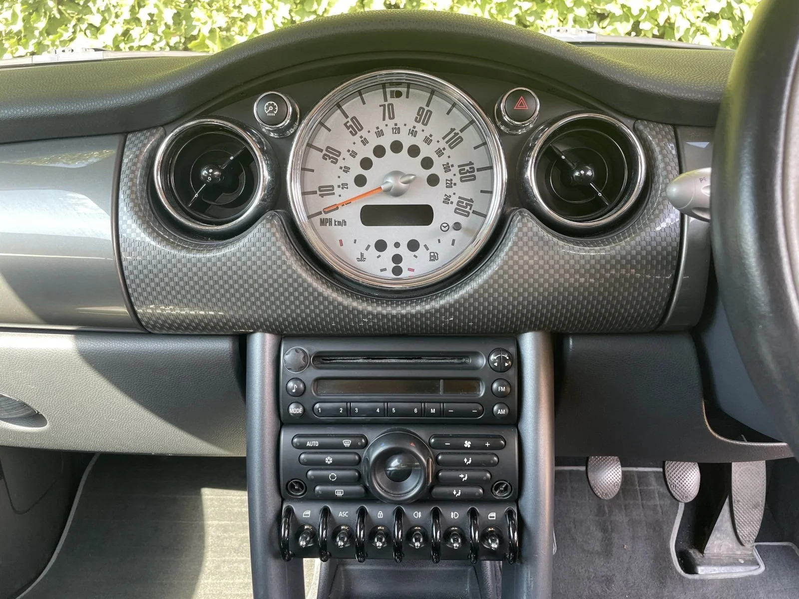 VE06 Park Lane Cooper 7.jpg