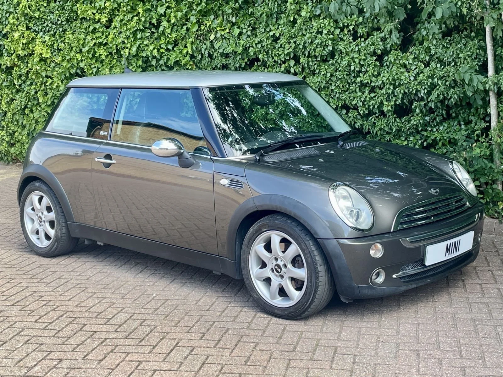 VU56 Automatic Park Lane Cooper 2.jpg