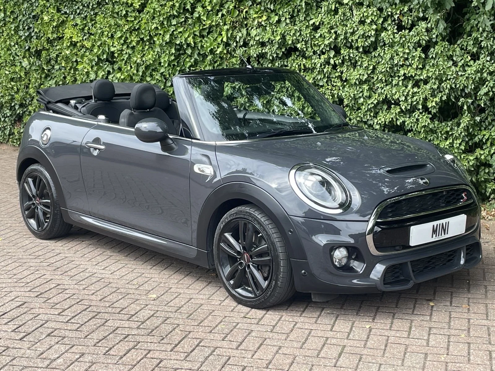 AD19 Thunder Grey Cooper S Automatic Convertible 2.jpg
