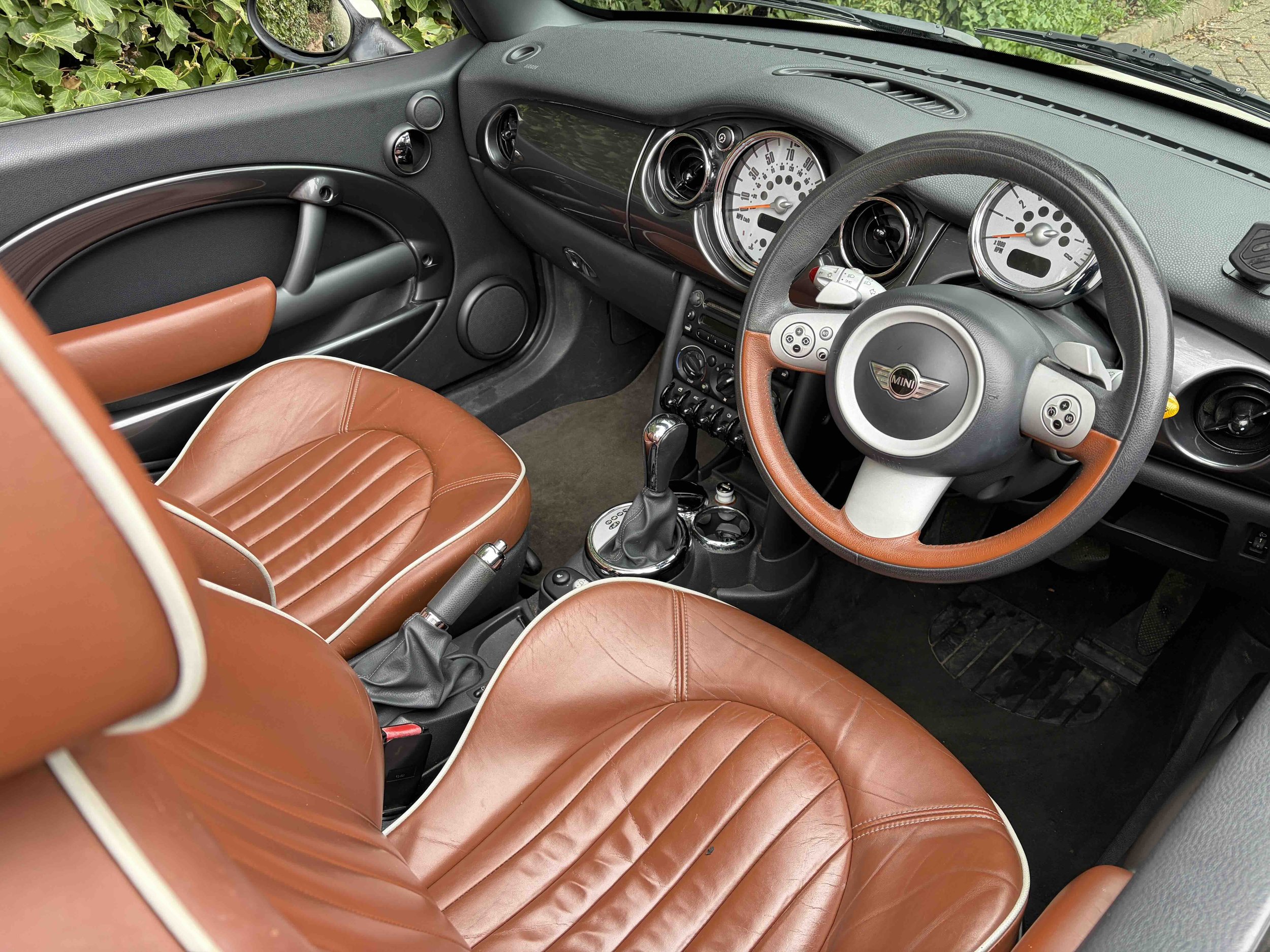 LD08 WHM White Sidewalk 8.jpeg