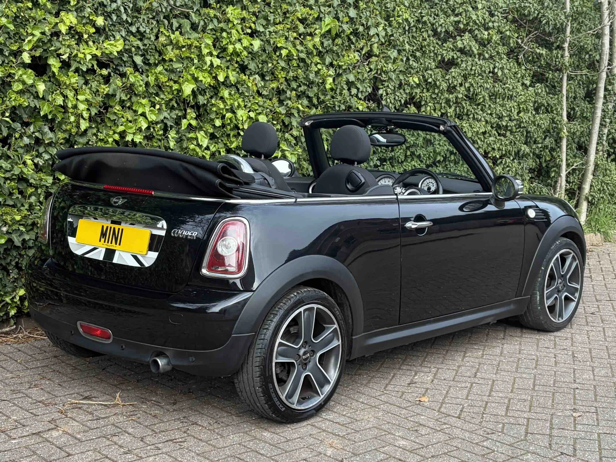 Black G2 Convertible YH60 SMV 10.jpeg