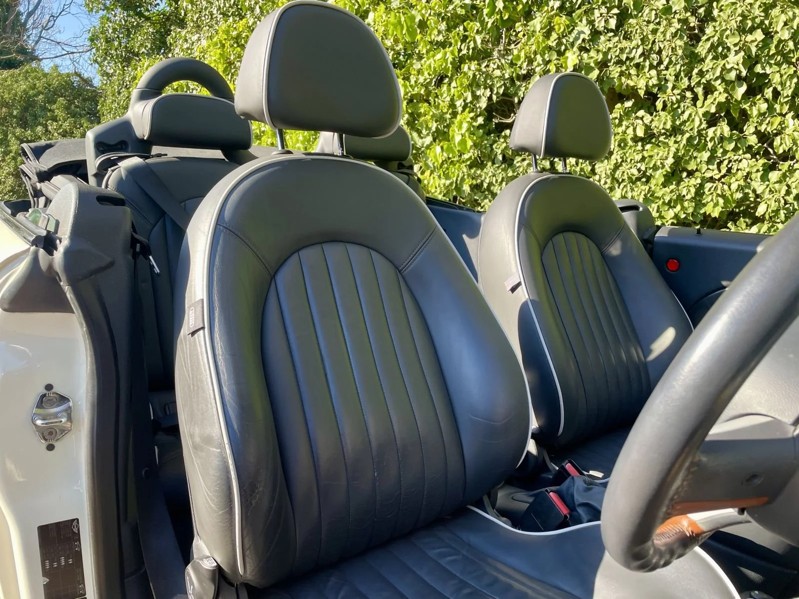 EA08 Pepper White Sidewalk Cooper Manual 9.jpg