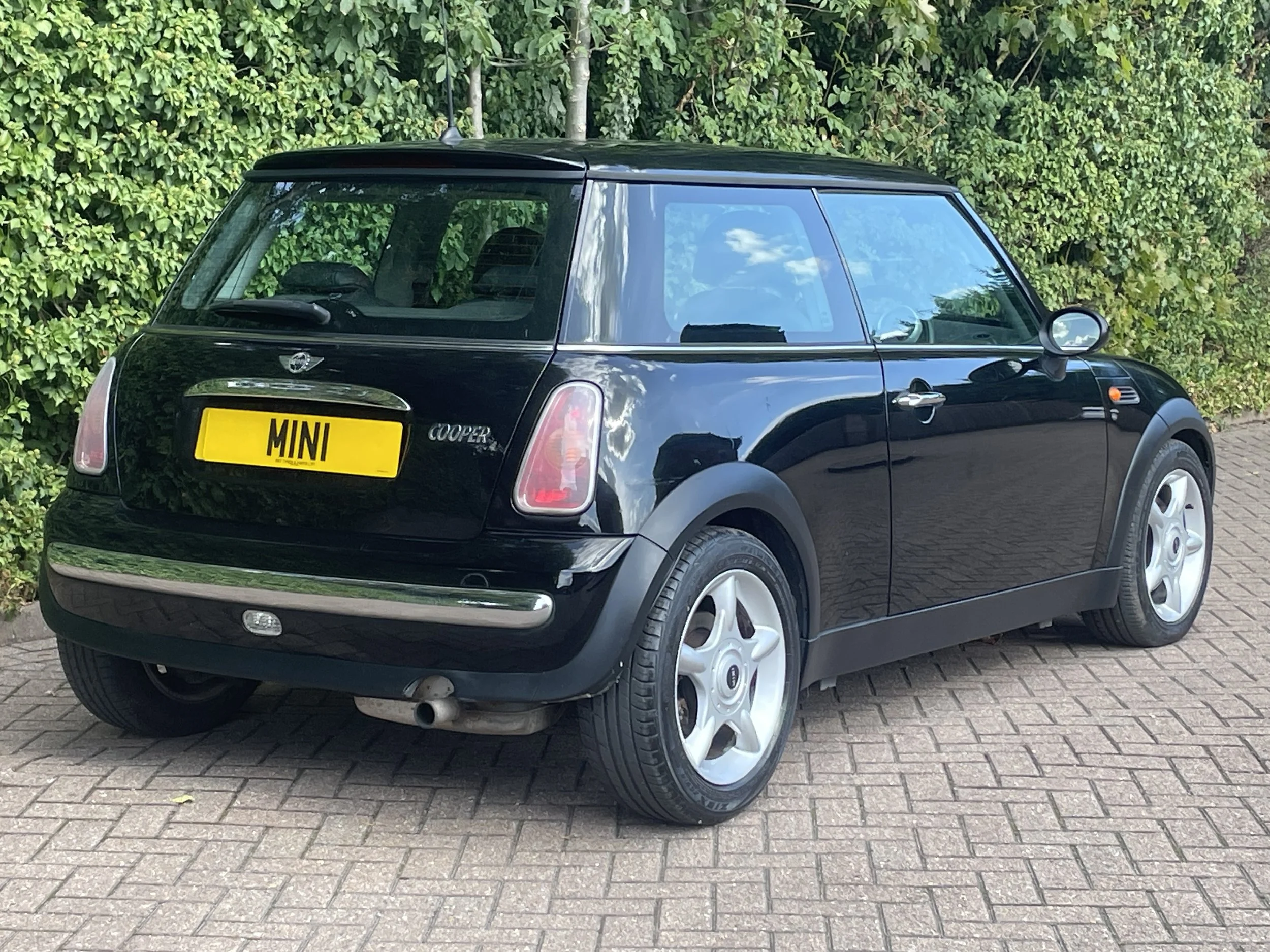 AU52 Jet Black Automatic Cooper 4.jpg