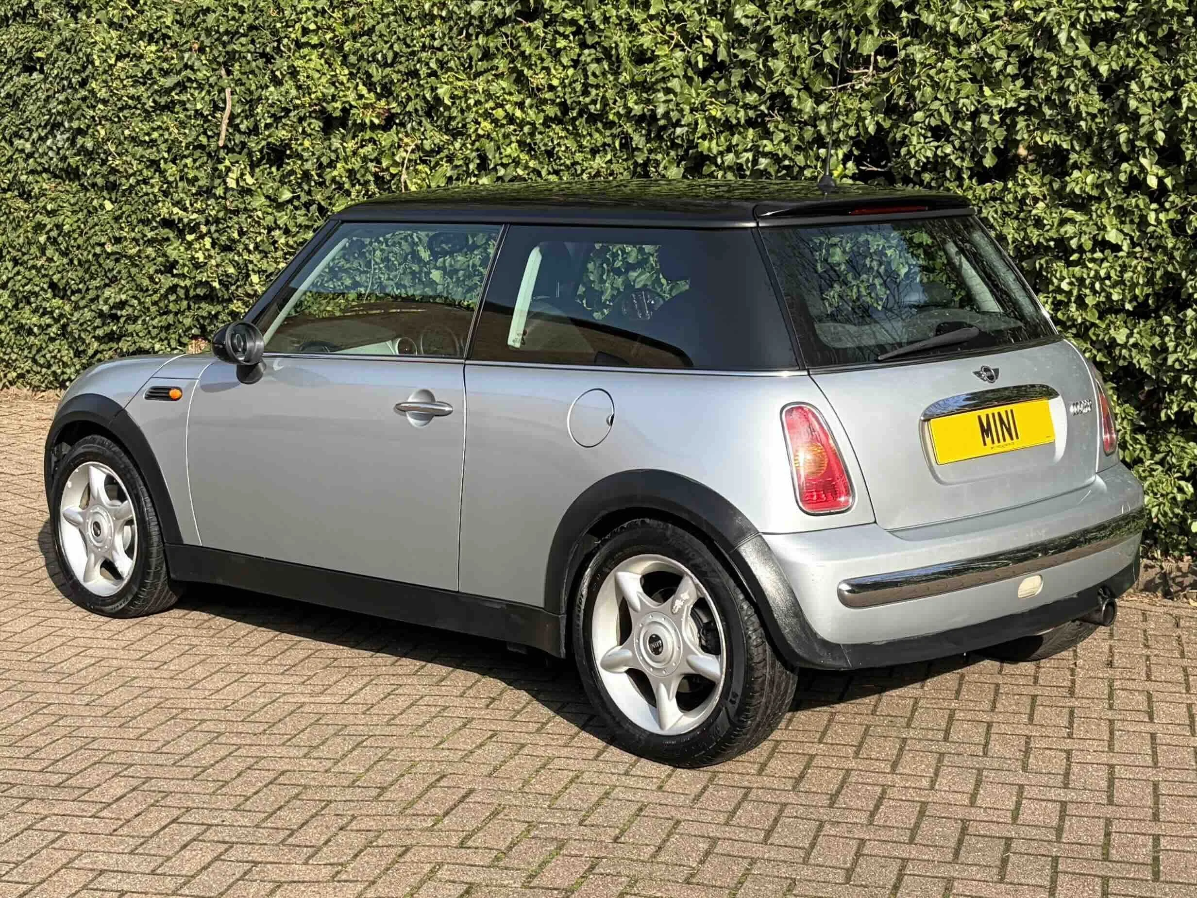 YB51 Pure Silver Cooper Auto 11.jpeg