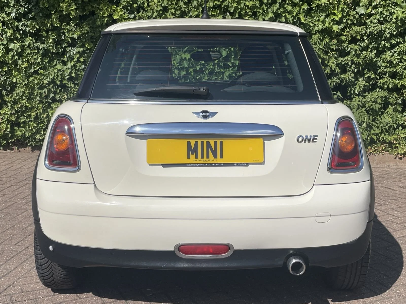 GJ57 Pepper White Automatic One 13.jpg