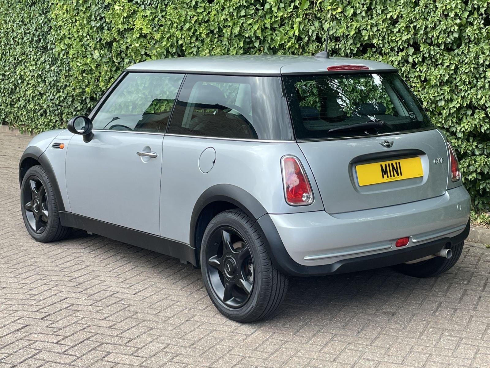 AY56 Silver Manual One 13.jpg