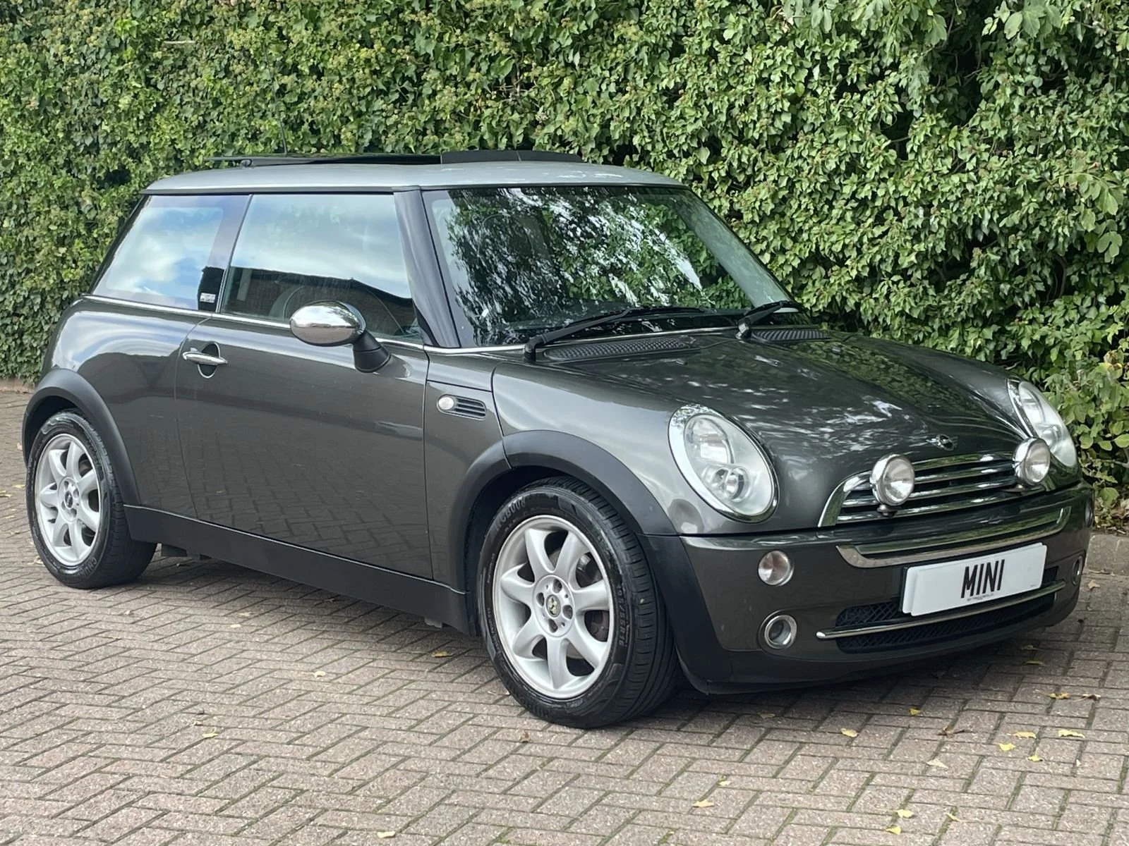 LA06 Automatic Park Lane Cooper 2.jpg