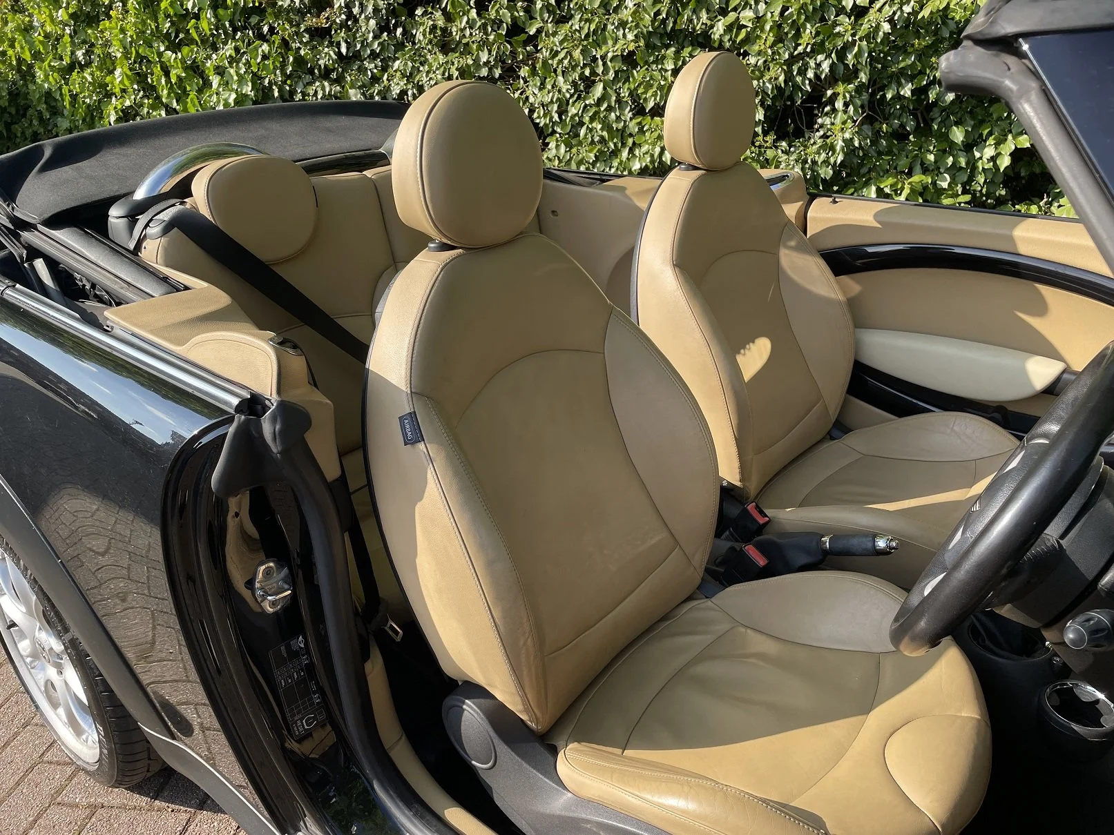 HJ09 Cooper S Convertible Manual 4.JPG