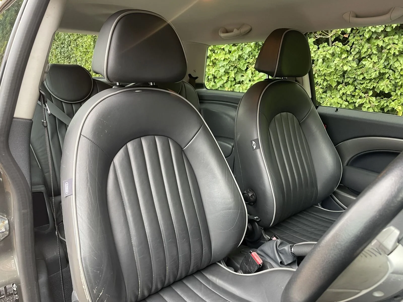 VK56 Park Lane Cooper Automatic 9.JPG