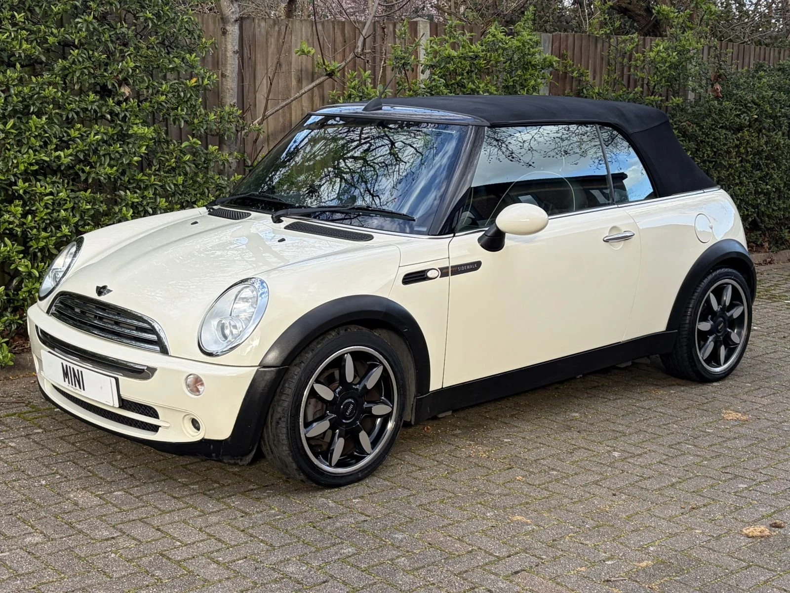 F824 Cooper Sidewalk Automatic Pepper White 8.jpg