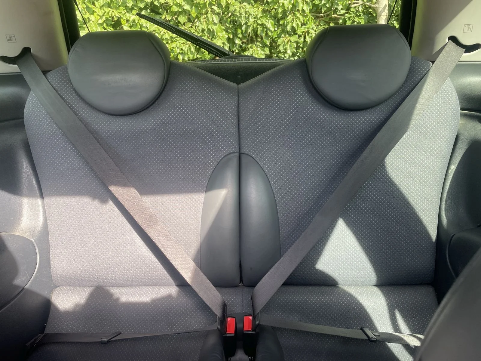 FM53 Cooper S Pure Silver Manual 10a.JPG