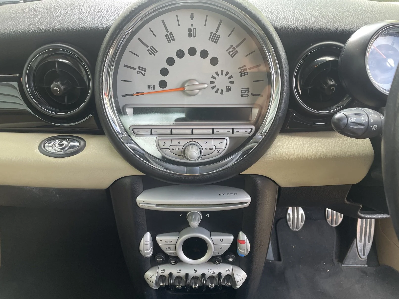 HJ09 Cooper S Convertible Manual 5.JPG