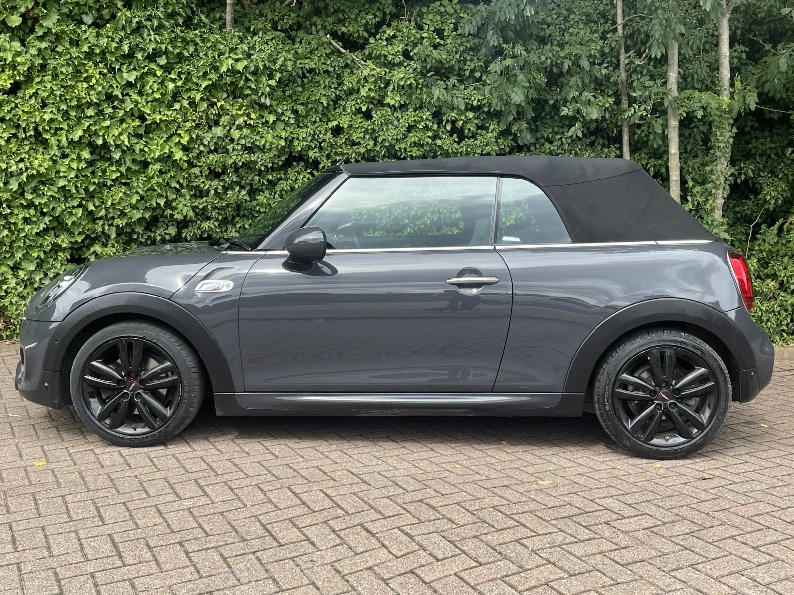 AD19 Thunder Grey Cooper S Automatic Convertible 22.jpg