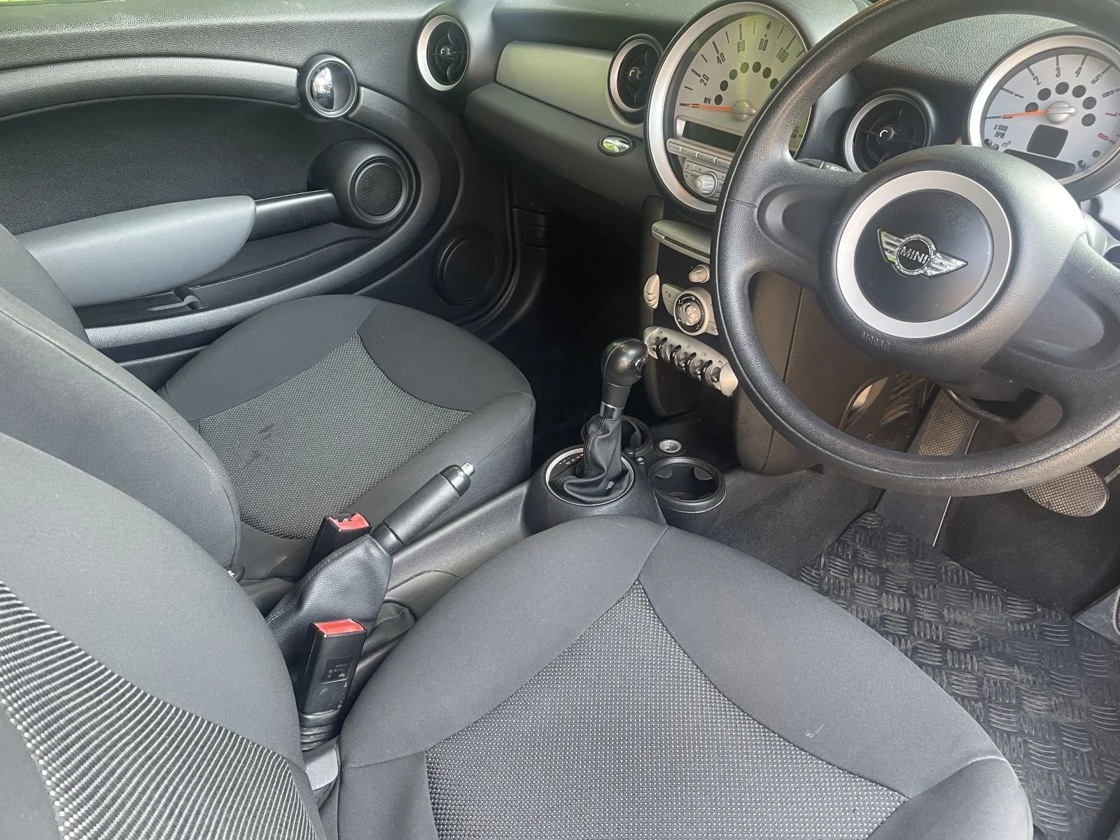 LT59 Black G2 One Auto 3.JPG