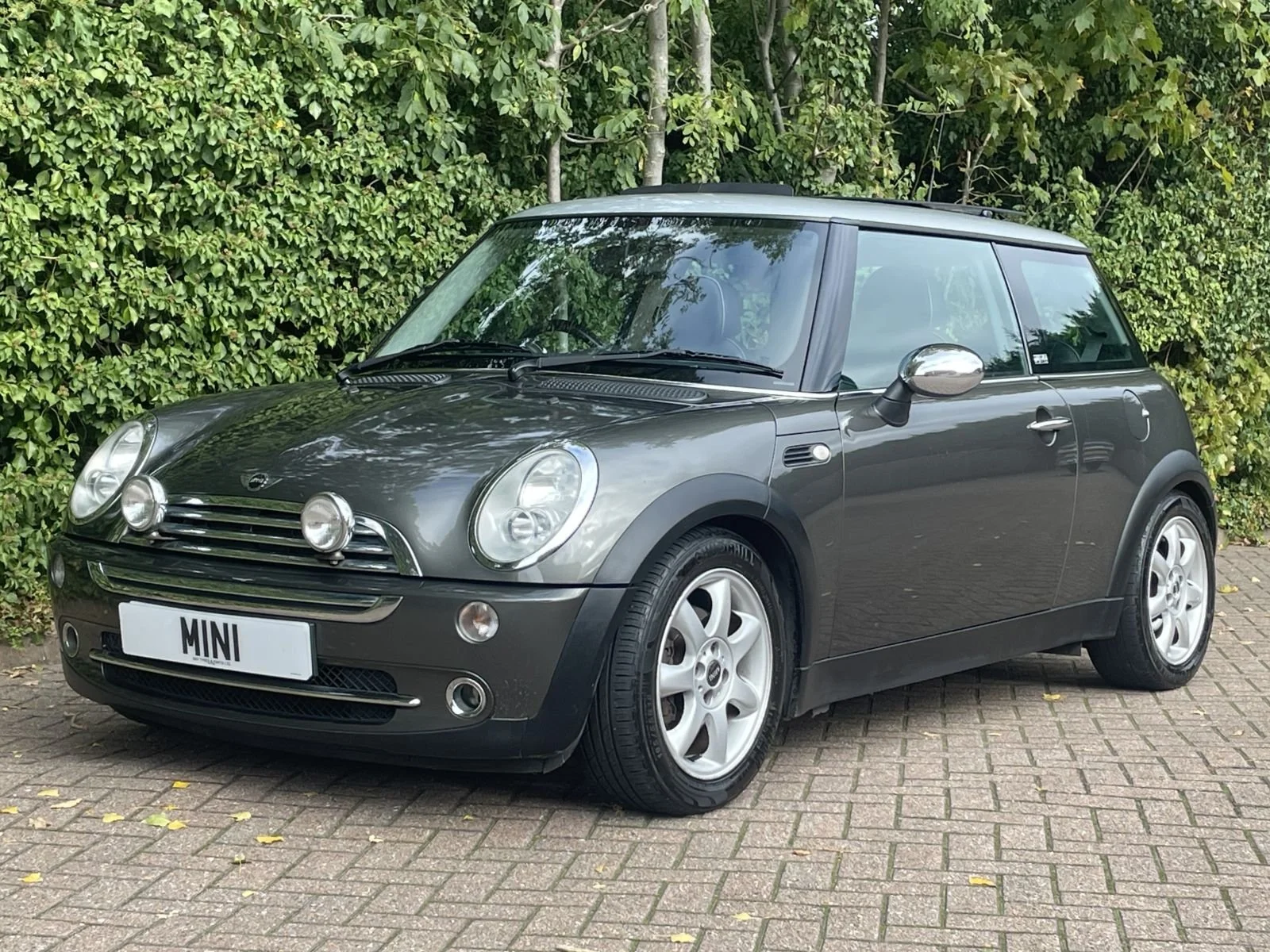 LA06 Automatic Park Lane Cooper 14.jpg