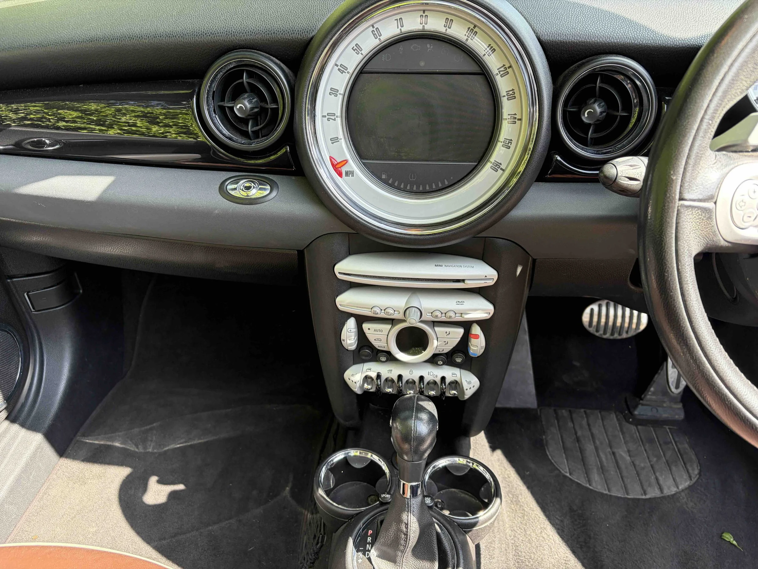 GX10 XCT White Gen 2 Cooper S Con-V 9.jpeg