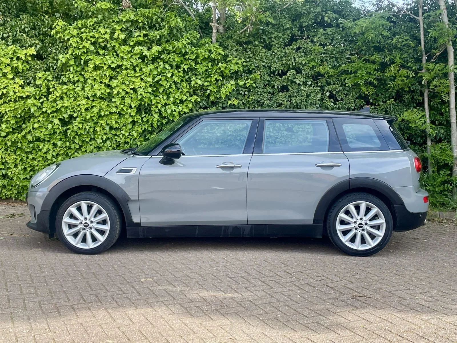 WR66 Moonwalk Grey Clubman Manual Cooper Diesel 23.jpg