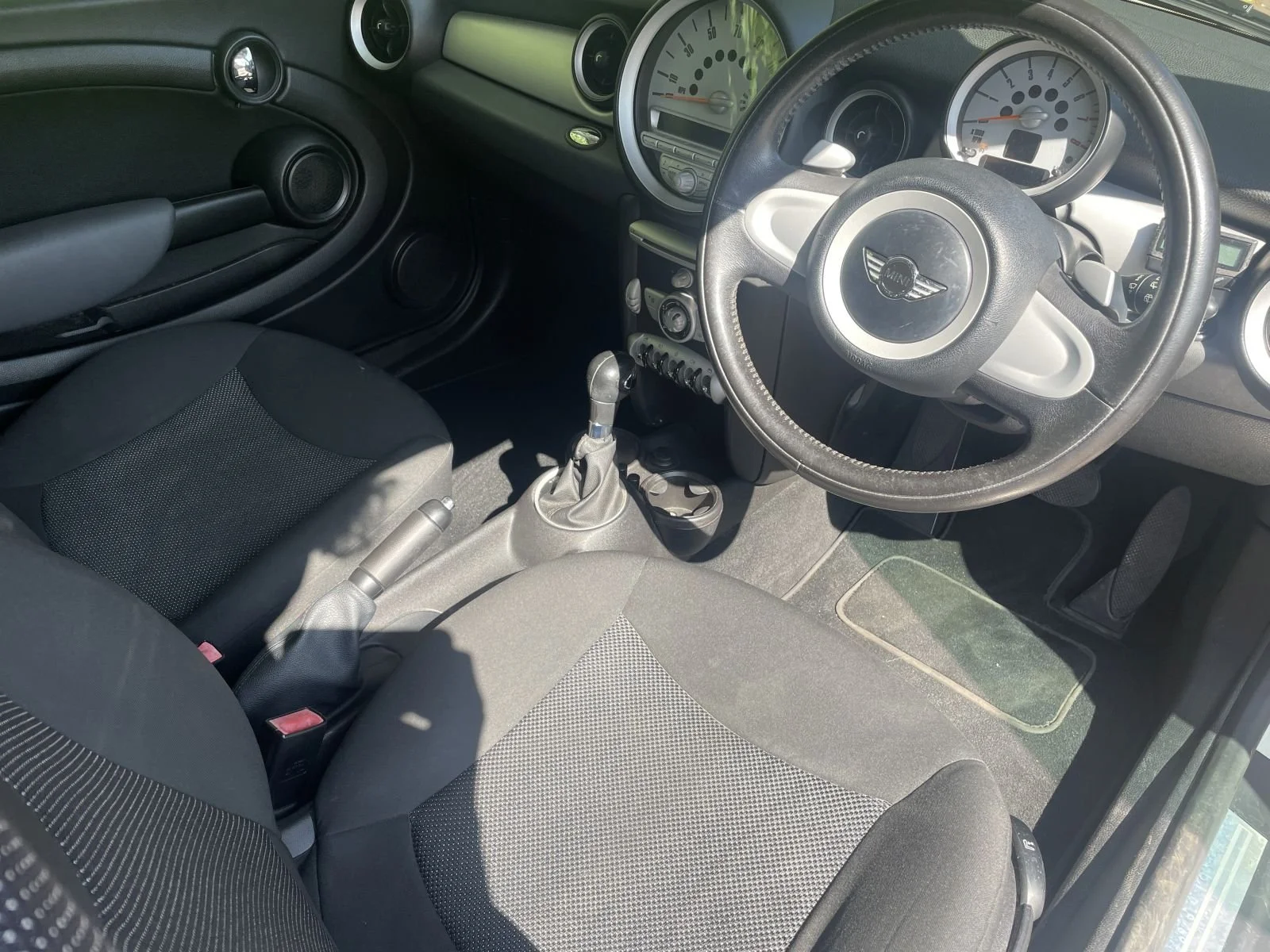 GJ57 Pepper White Automatic One 5.JPG