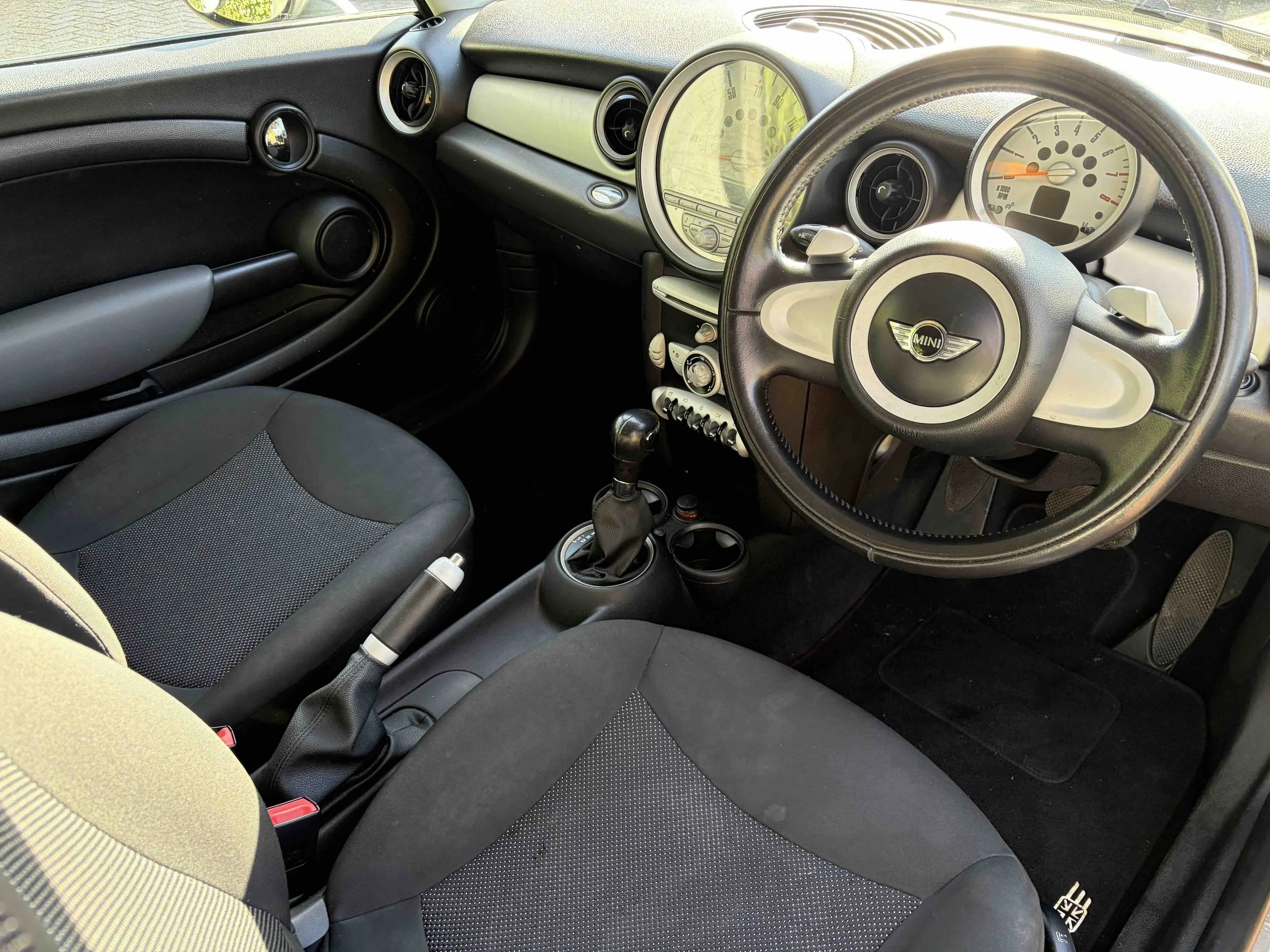 LG57 Pepper White Automatic 3.jpeg