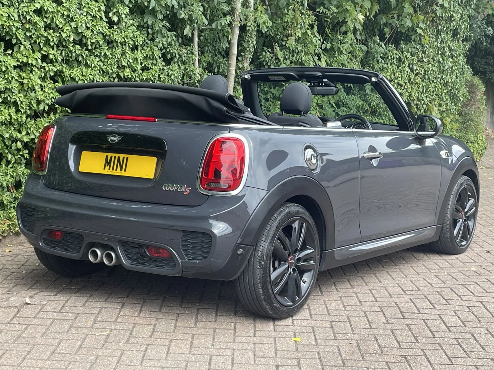 AD19 Thunder Grey Cooper S Automatic Convertible 4.jpg