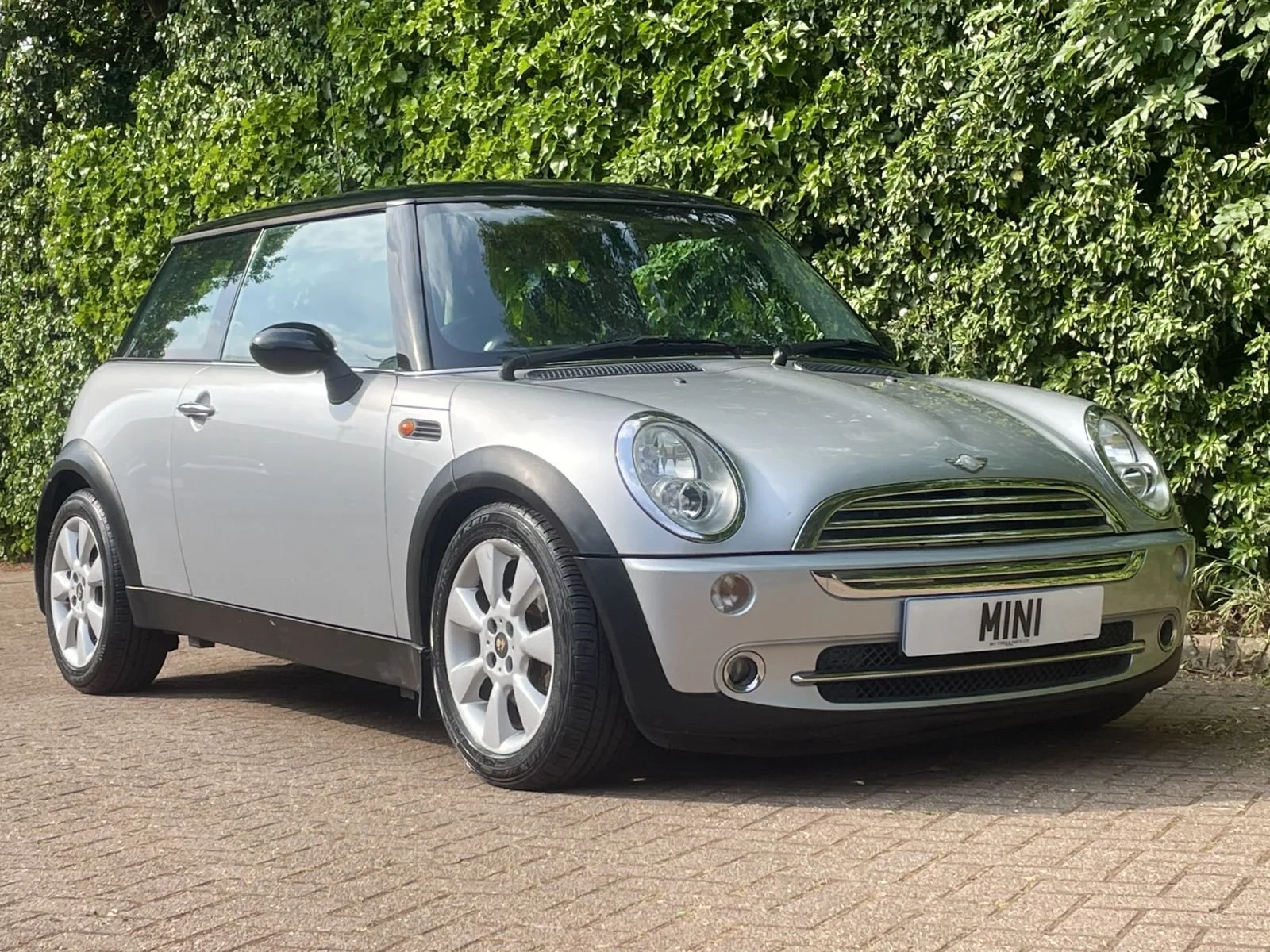 WJ06 Pure Silver Manual Cooper 1.jpg