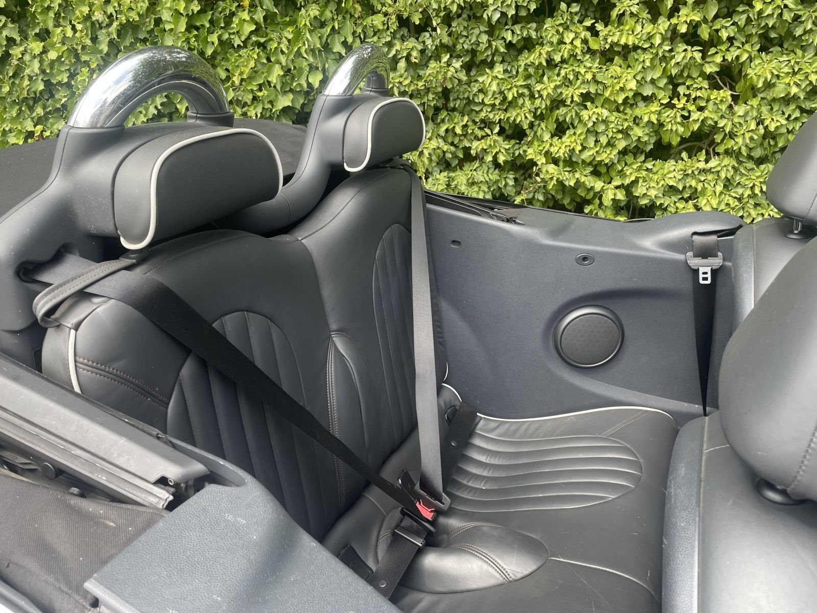 HV08 Black Cooper S Sidewalk Automatic 9.jpg