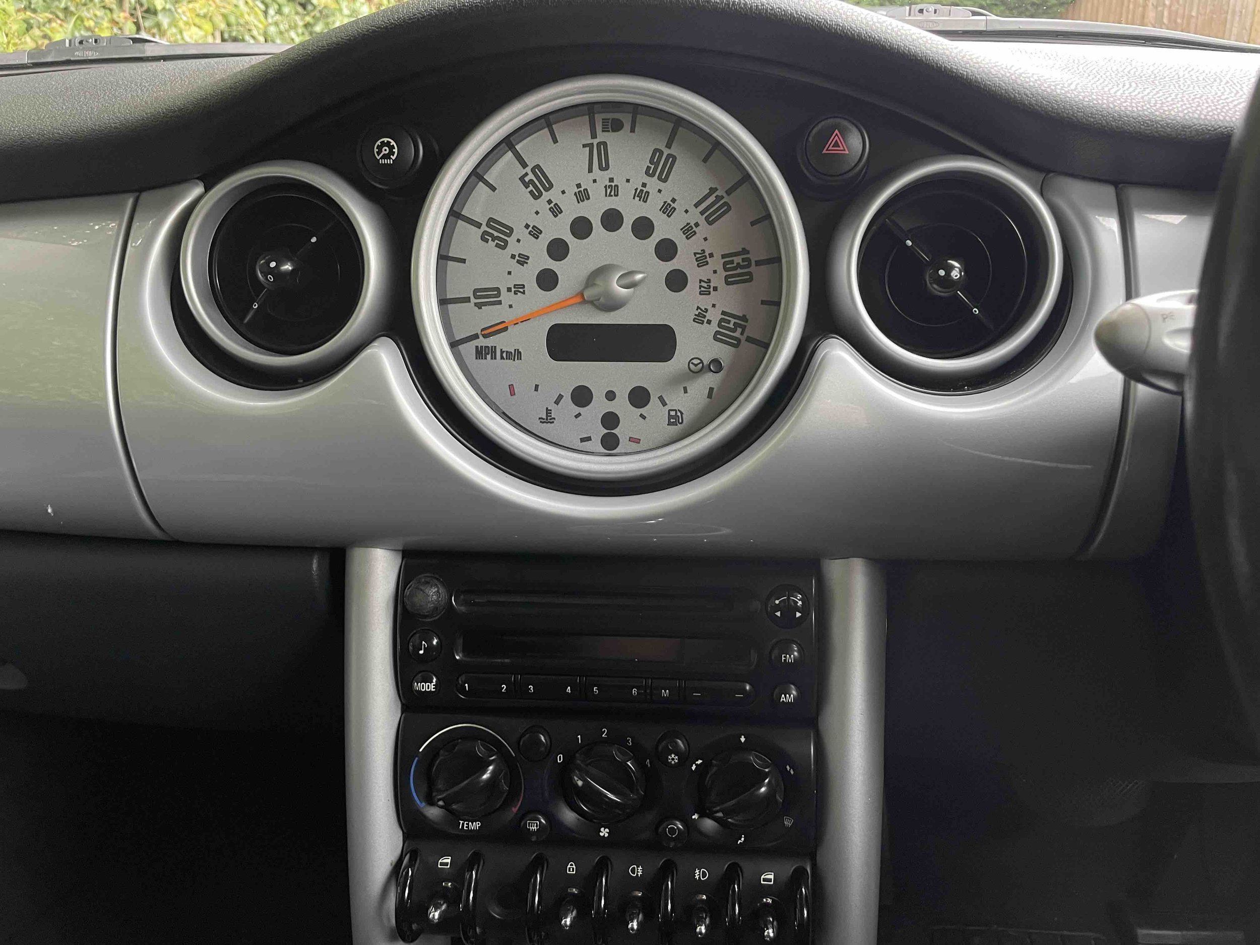 YX05 ONA Silver Cooper 8.jpg