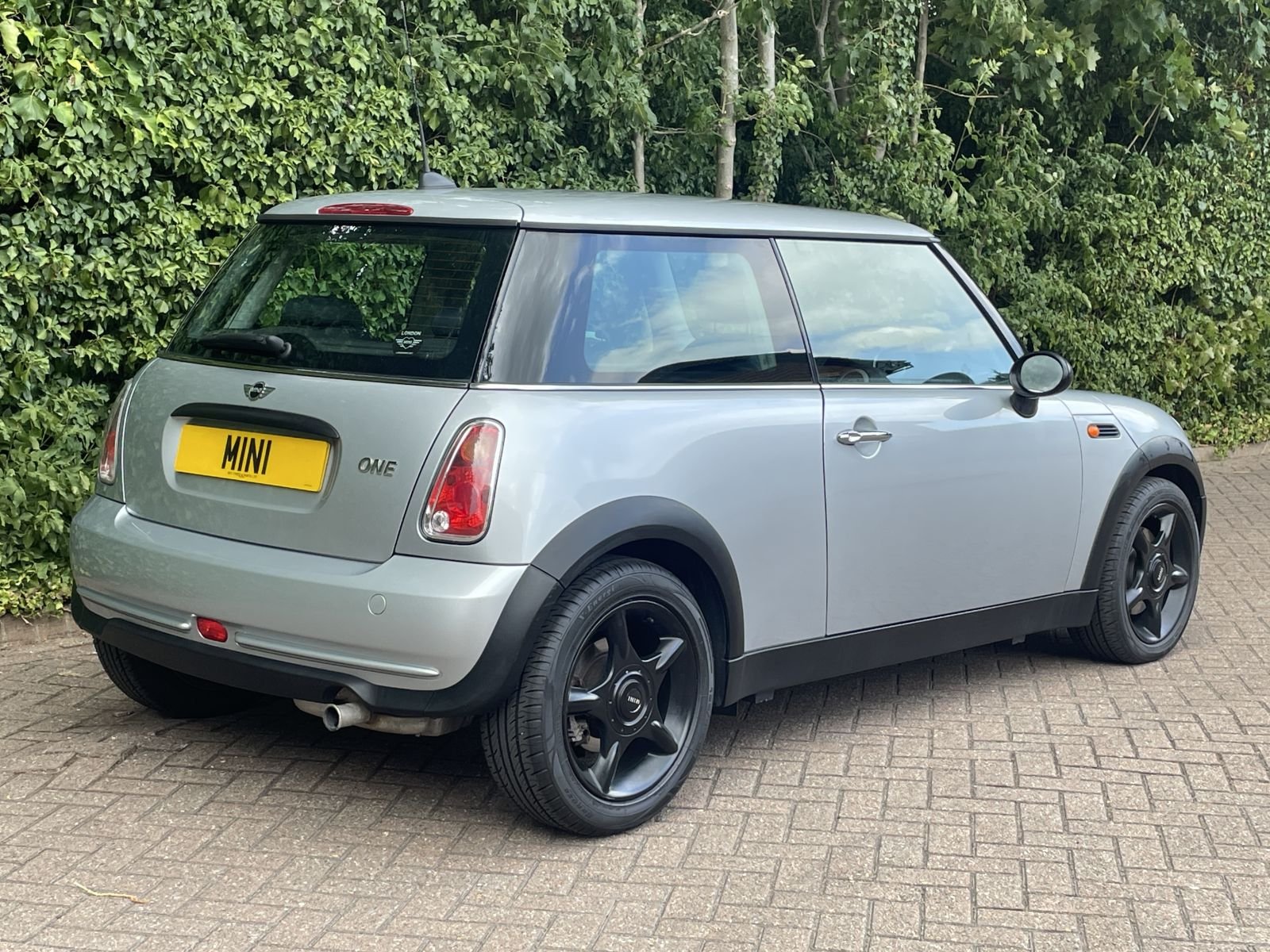 AY56 Silver Manual One 3.jpg