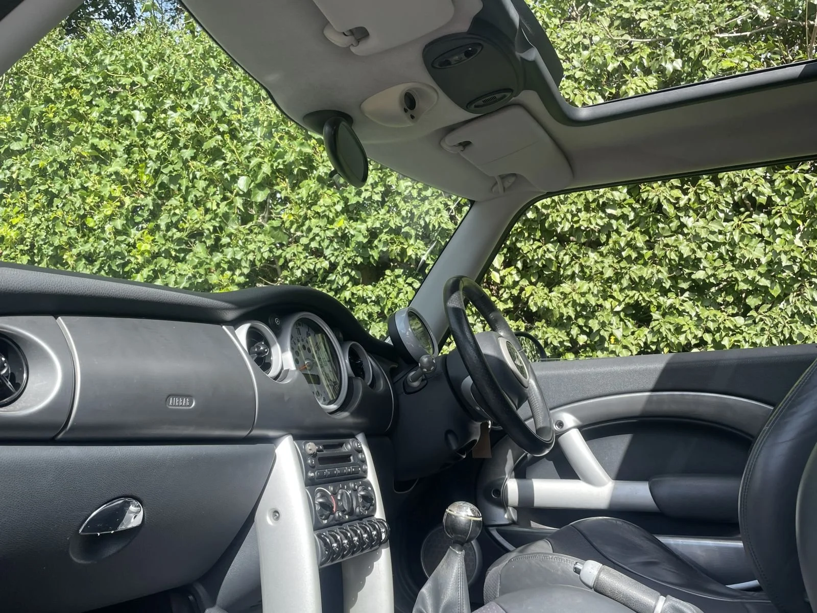 FM53 Cooper S Pure Silver Manual 11.JPG