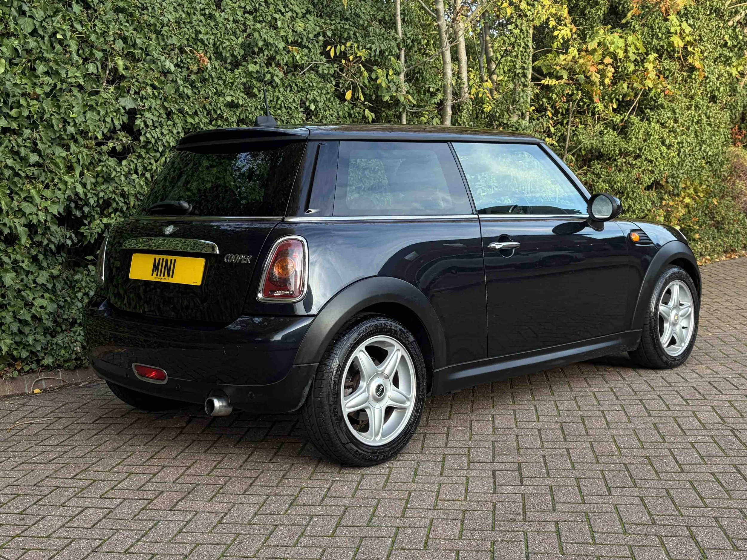 LD08 BZK Black Cooper 5.jpg