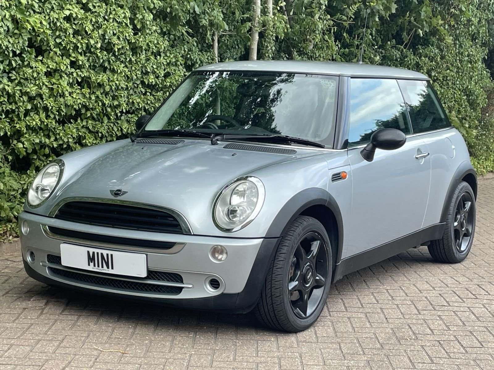 AY56 Silver Manual One 10.jpg