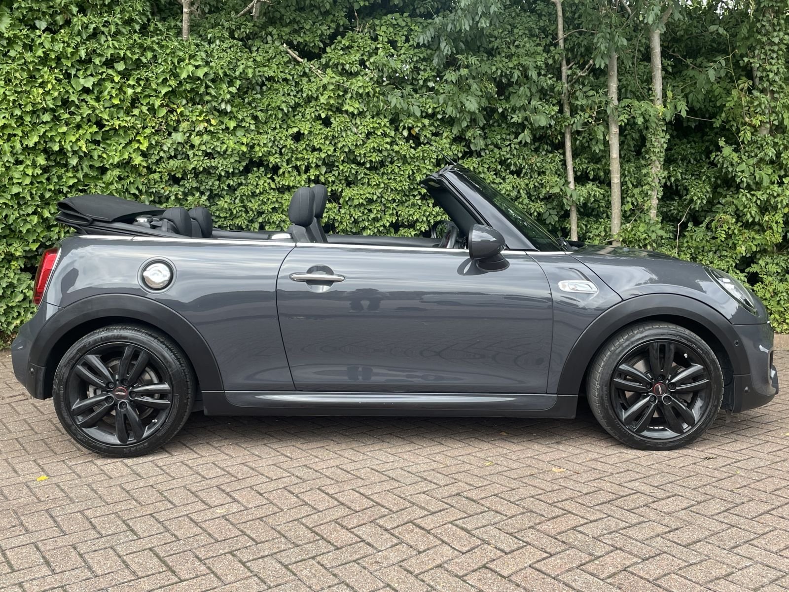 AD19 Thunder Grey Cooper S Automatic Convertible 5.jpg