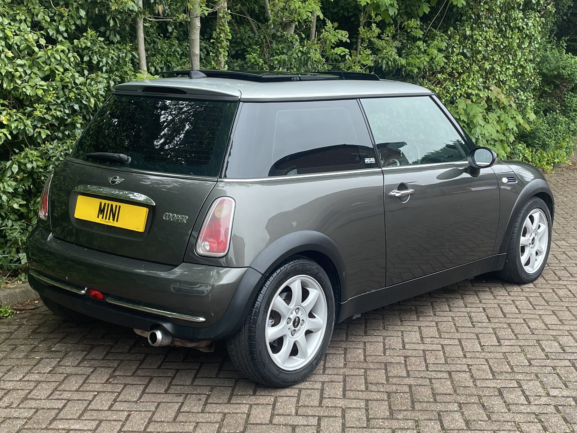 LR55 Automatic Park Lane 2.jpg