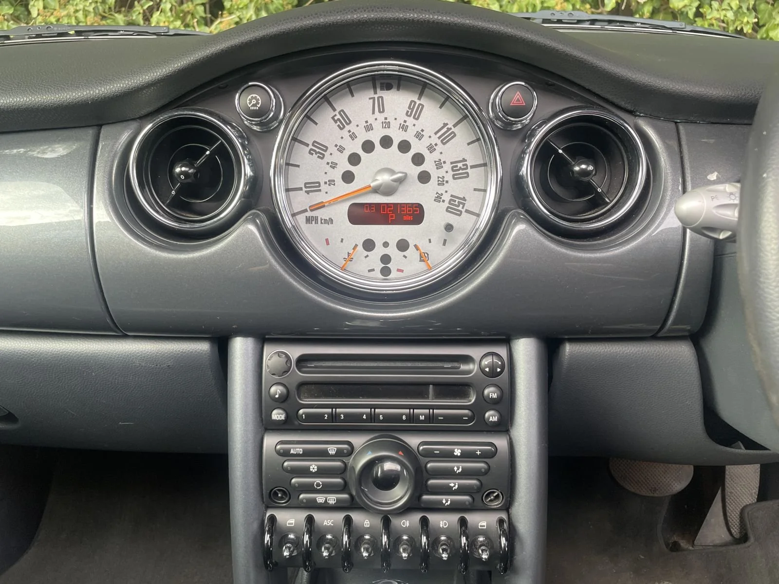 LN54 Astro Black Cooper Automatic Sunroof 6.jpg