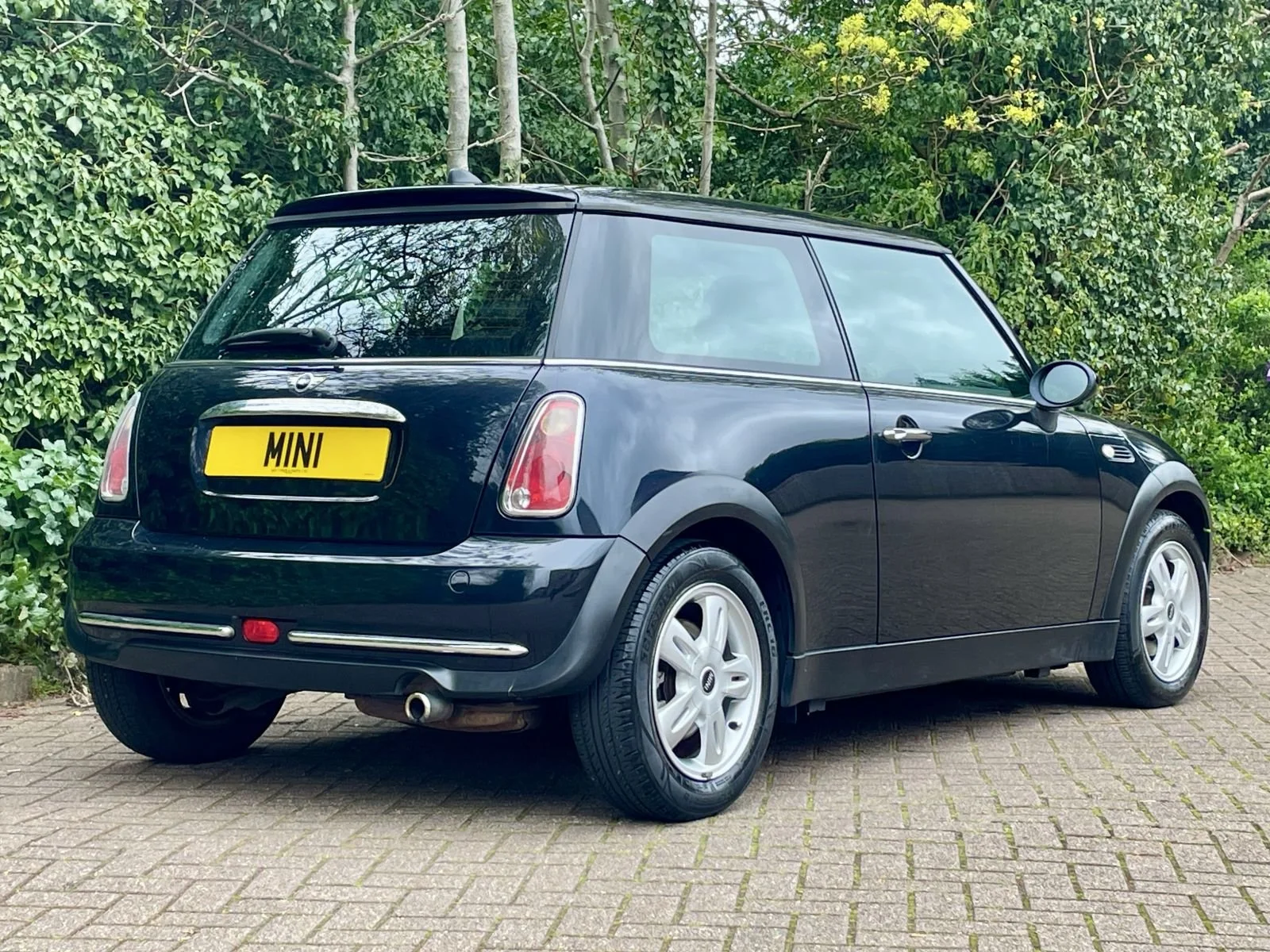 LR55 Astro Black Mini One 1.6 Manual 5.jpg