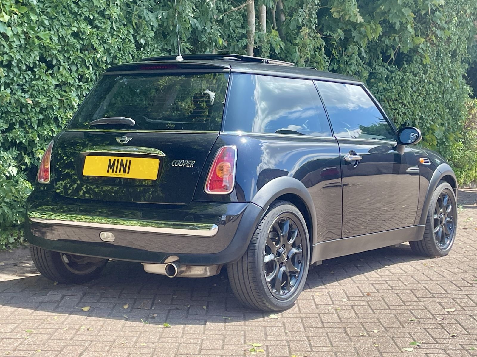 WR03 Black Cooper Automatic 5.jpg