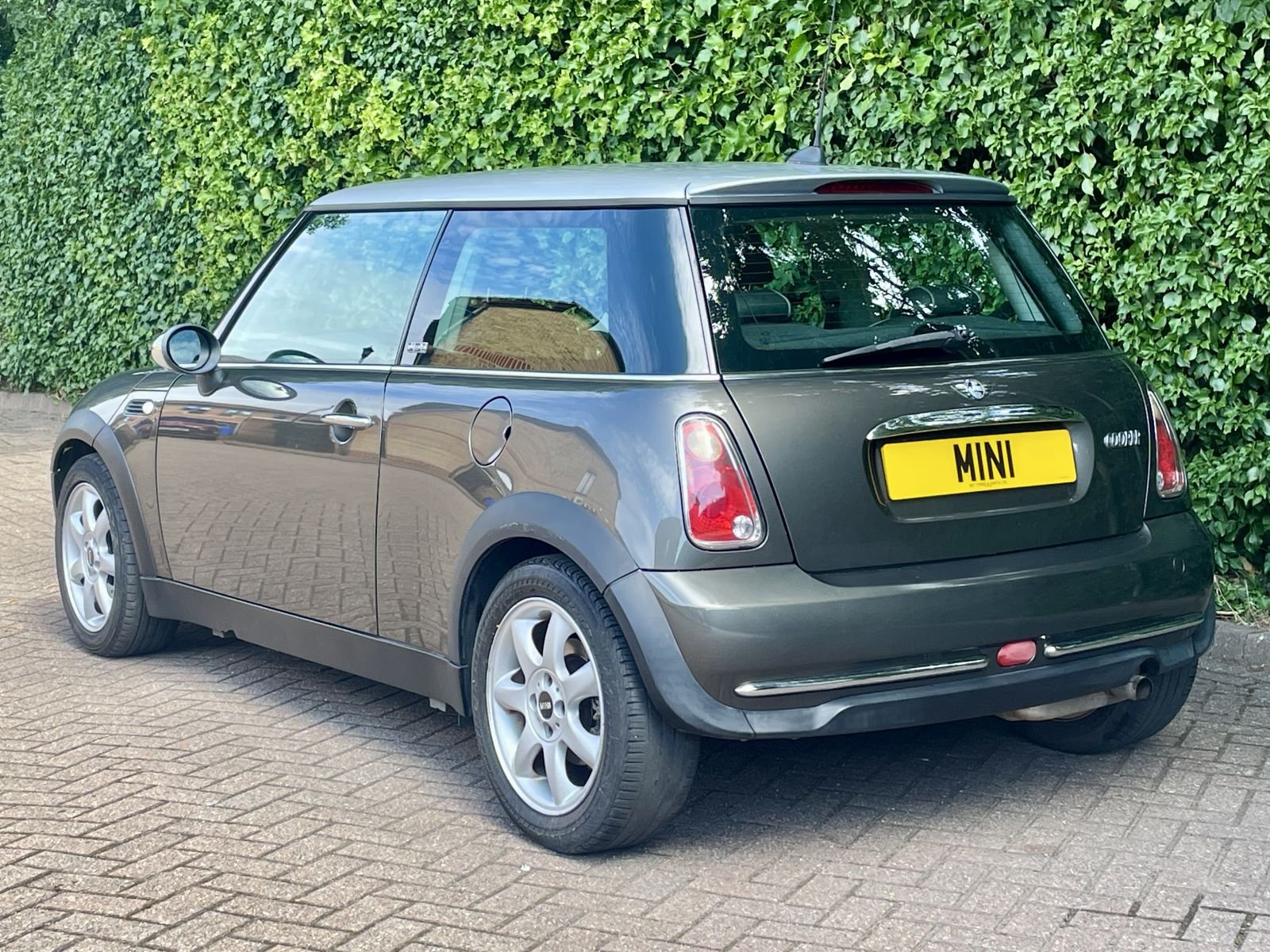 VU56 Automatic Park Lane Cooper 17.jpg