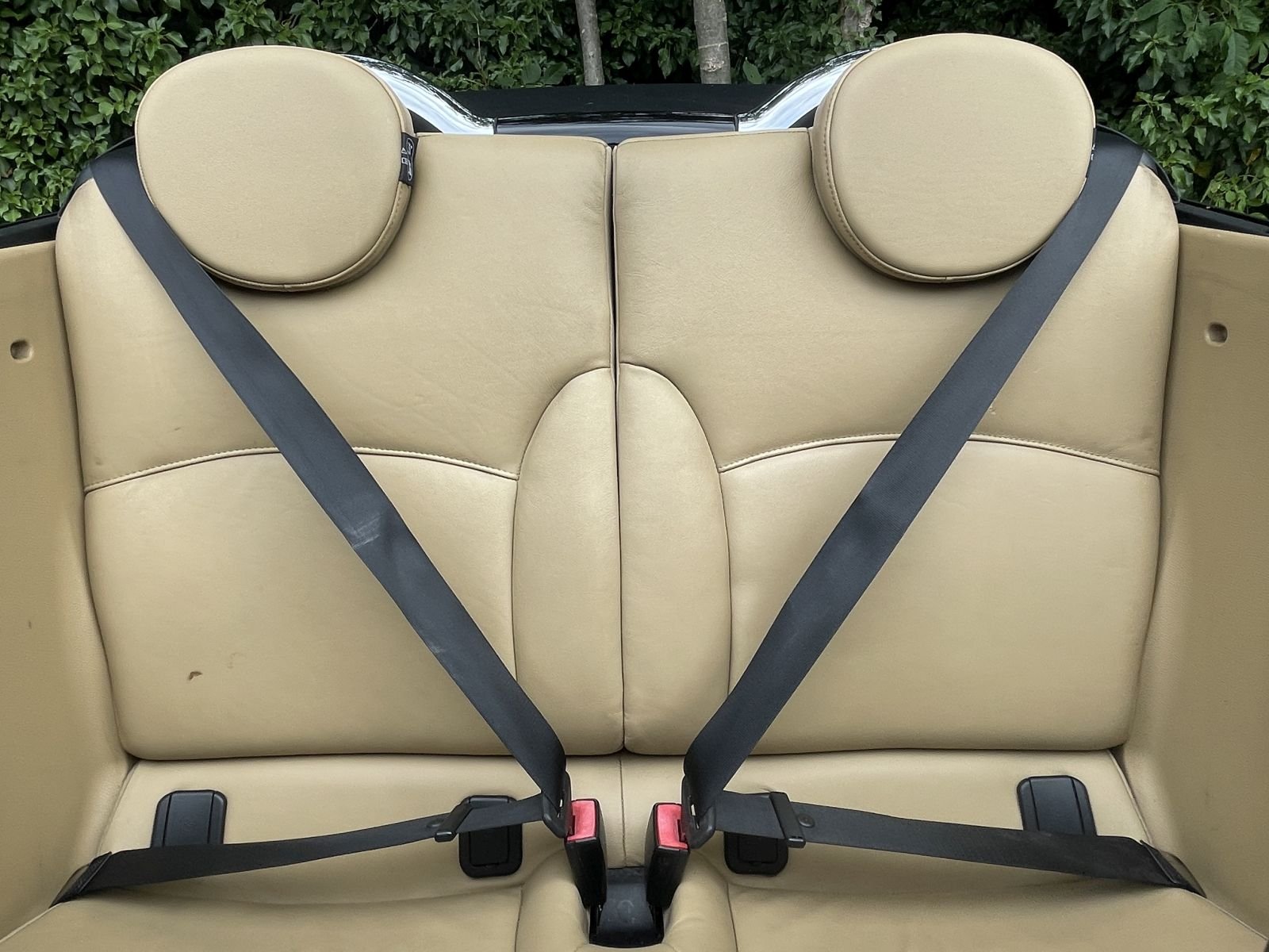 YG09 Black Cooper S Convertible Manual 10.JPG