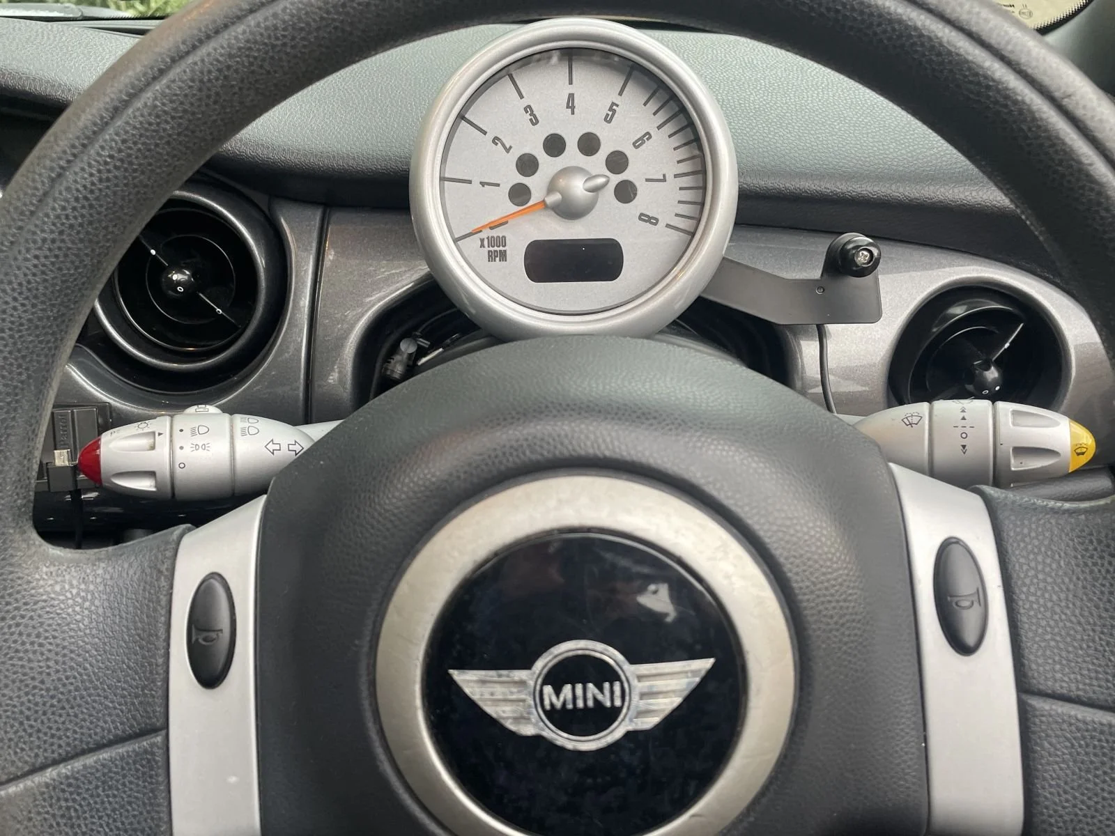 VK06 White Cooper Convertible Automatic 5.JPG