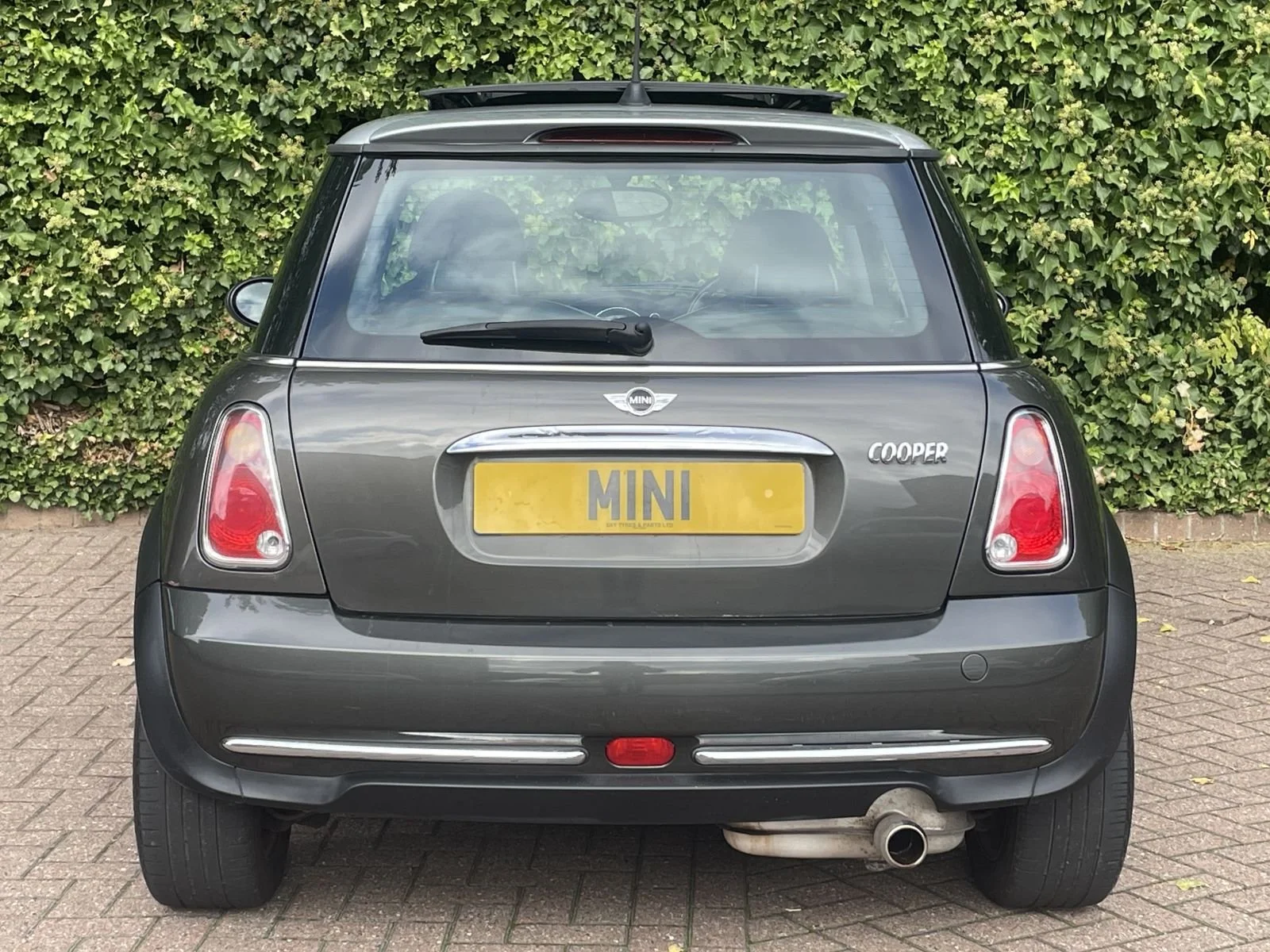 LA06 Automatic Park Lane Cooper 12a.jpg