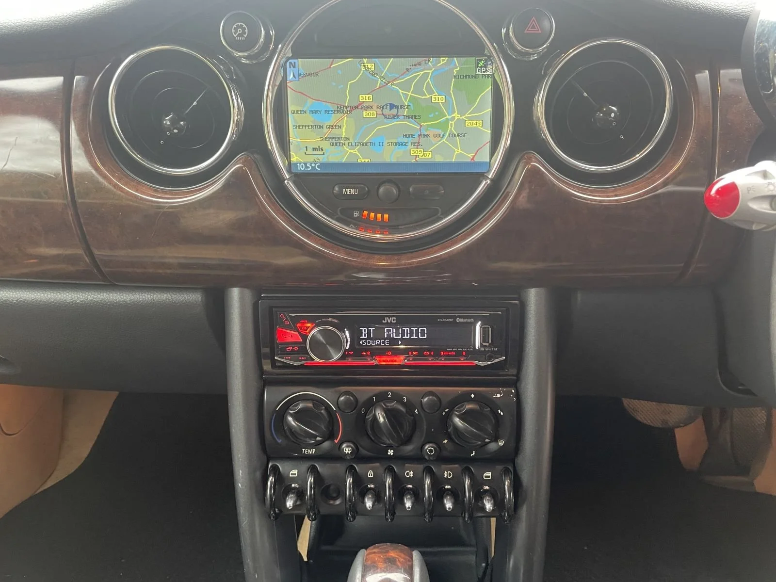 LB05 British Racing Green Automatic Convertible 4.JPG