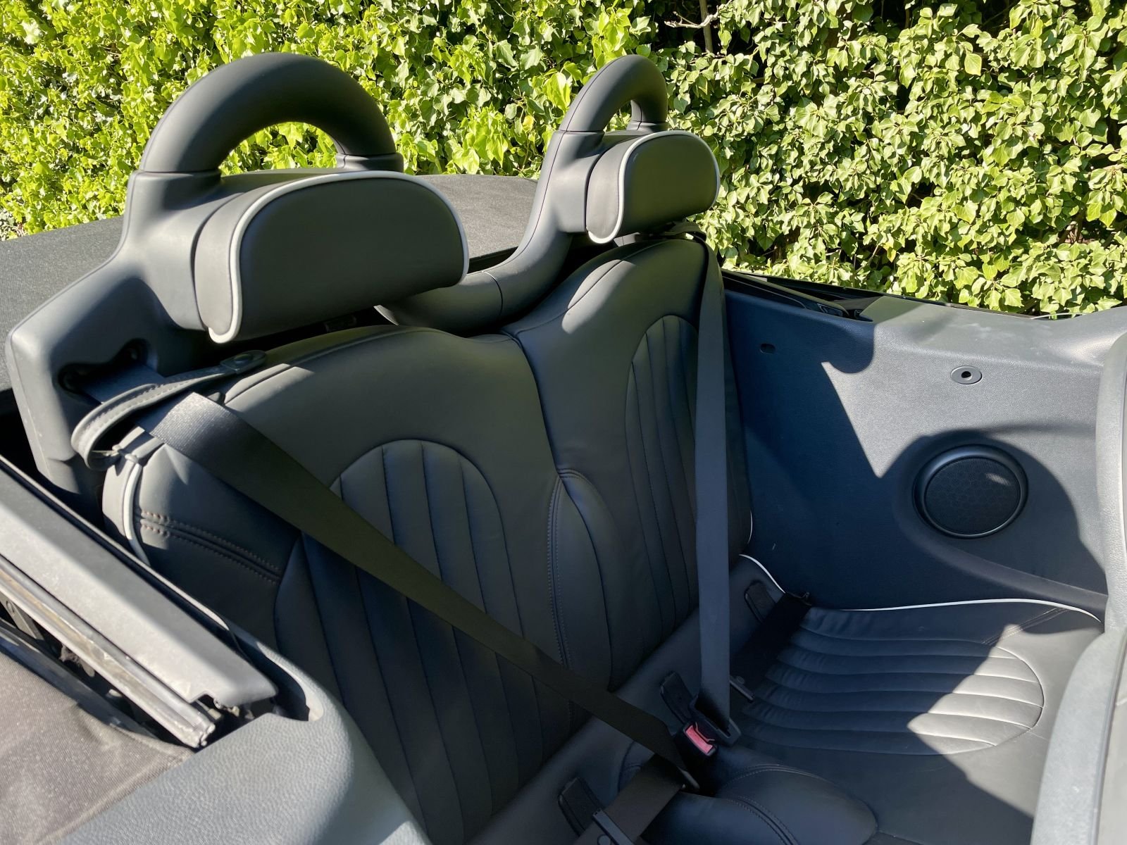 EA08 Pepper White Sidewalk Cooper Manual 10.jpg