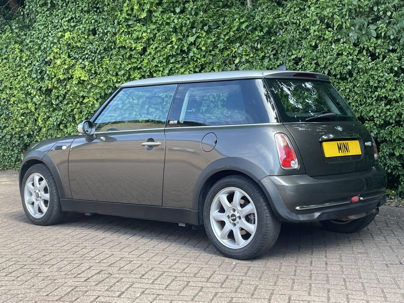 VU56 Automatic Park Lane Cooper 16.jpg