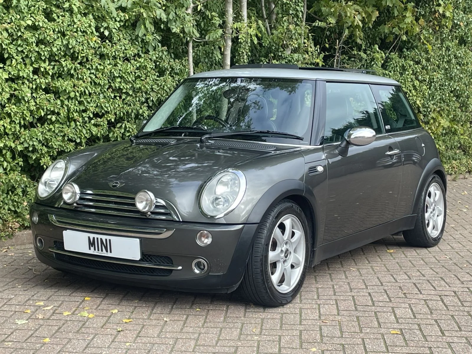 LA06 Automatic Park Lane Cooper 13.jpg