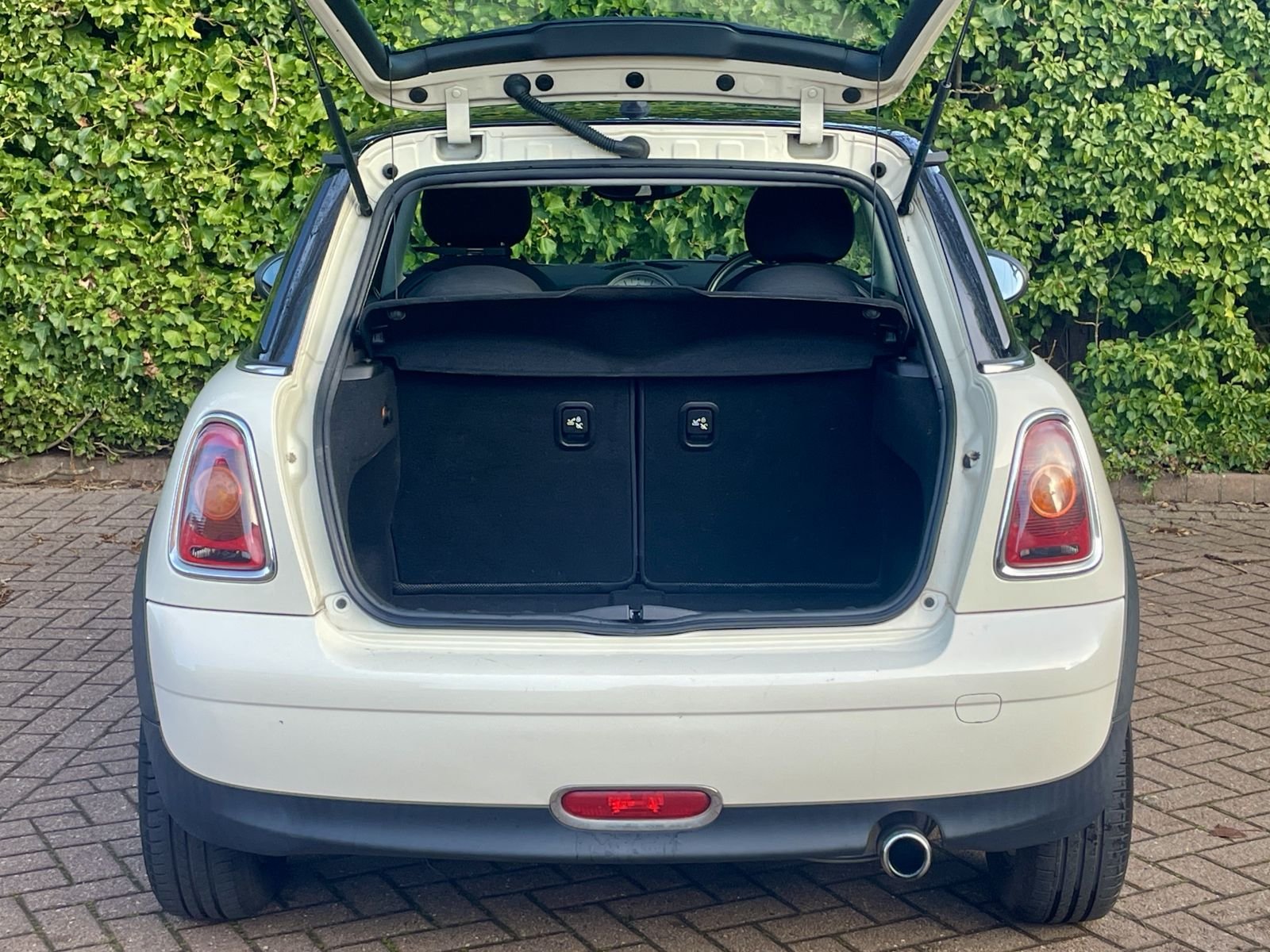 PJ58 Pepper White Automatic Cooper 14.jpg